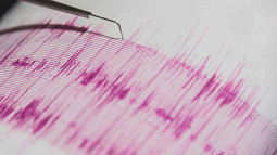 seismic waves are charted by a seismograph